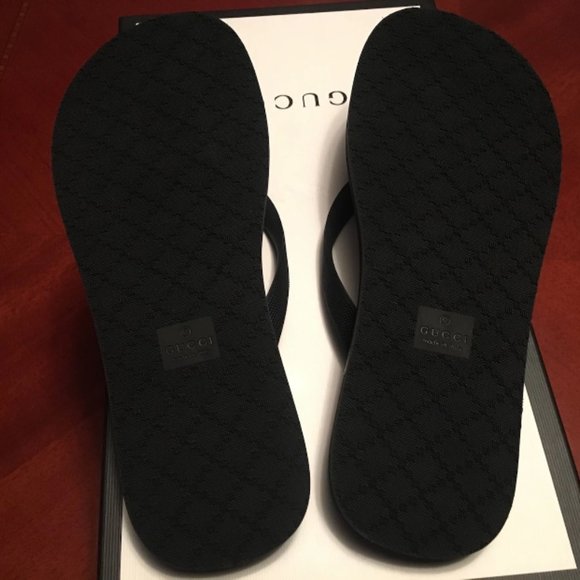LAST DROP Men's Gucc Black Snake-print Flip Flops - Picture 5 of 6